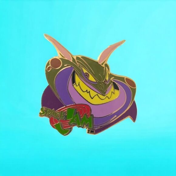 Space Jam Alien Villain Pin Wincraft Vintage 1996 Enameled Gold Tone Warner Bros - Picture 12 of 12